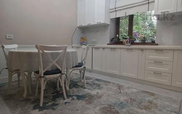 Отдельный дом · 5 комнат · 200 м², мкр Таусамалы за 1.5 млн ₸ в Алматы, Наурызбайский р-н — фото 3