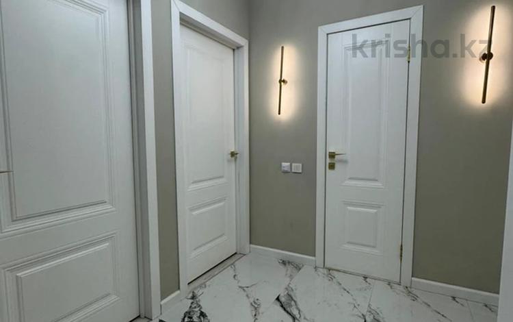 2-комнатная квартира · 68 м², мкр Шугыла, жунисова 2/13 за 38.5 млн 〒 в Алматы, Наурызбайский р-н — фото 2