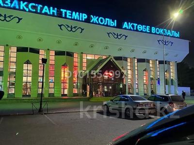 2-бөлмелі пәтер · 111.1 м² · 4/5 қабат, Алтынсарин 35, бағасы: 10 000 ₸ в Актобе, мкр. Курмыш