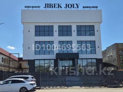 Офисы, магазины и бутики, салоны красоты, кабинеты и рабочие места, студии · 36 м² за 180 000 〒 в Талдыкоргане