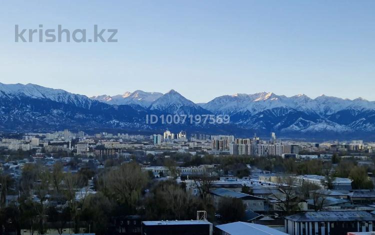 1-бөлмелі пәтер · 38 м² · 13/13 қабат, Есенова 160/3, бағасы: 31.2 млн ₸ в Алматы, Жетысуский р-н — фото 2