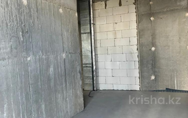 Свободное назначение, офисы, магазины и бутики, склады, общепит, салоны красоты, сельское хозяйство, бани, гостиницы и зоны отдыха, медцентры и аптеки, образование, развлечения · 45 м² за 48 млн ₸ в Алматы, Алатауский р-н — фото 2