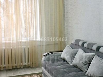 2-комнатная квартира, 50 м², 2/5 этаж посуточно, Север 34 за 14 000 〒 в Шымкенте