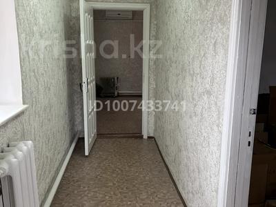 Офисы · 50 м² за 125 000 ₸ в Уральске, мкр Омега