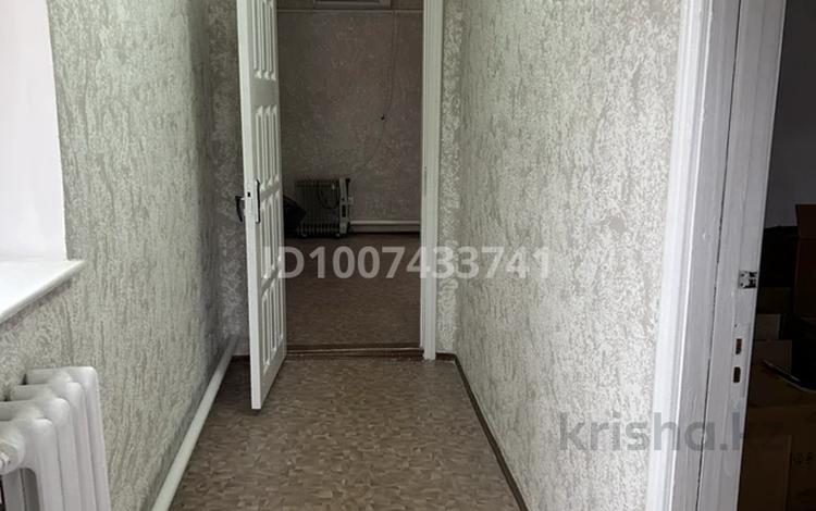 Кеңселер · 50 м², бағасы: 125 000 ₸ в Уральске, мкр Омега — фото 2