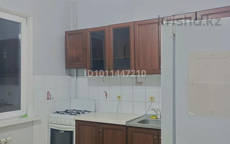 1-бөлмелі пәтер · 50 м² · 3/9 қабат, Мкр. Кулагер 34, бағасы: 12 000 ₸ в Алматы, Жетысуский р-н — фото 2