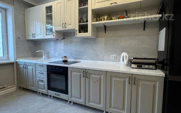 3-комнатная квартира · 137 м² · 7/12 этаж, мкр Юго-Восток, Республики 1/3 за 46 млн ₸ в Караганде, Казыбек би р-н — фото 20