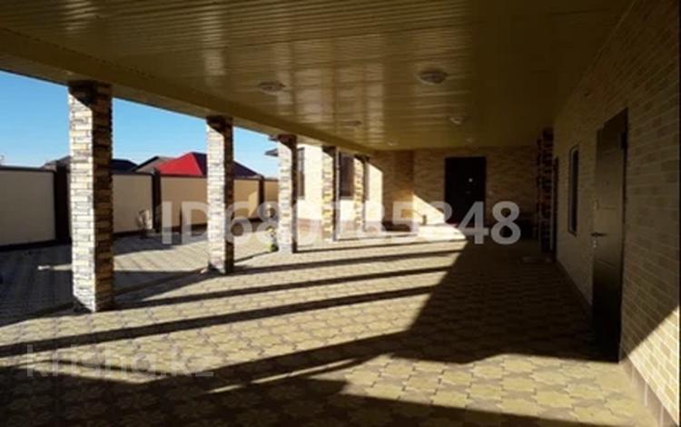 Отдельный дом · 6 комнат · 200 м² · 9 сот., мкр Балауса — Жумыскер за 55 млн 〒 в Атырау — фото 2