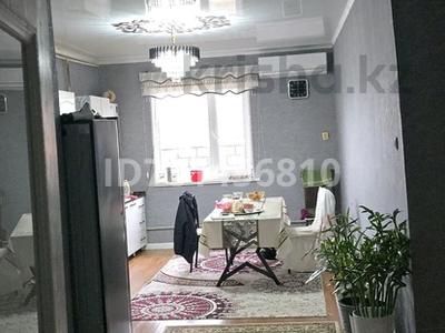 Жеке үй · 5 бөлме · 130 м² · 8 жүзд., Самал-1 ш/а, Ырысбак 27 — Т.Өтегенов - Т. Рысқұлов, бағасы: 50 млн ₸ в Шымкенте, Абайский р-н