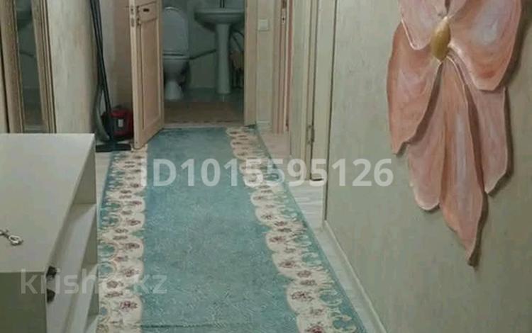 3-комнатная квартира · 95 м² · 3/6 этаж, 16-й мкр , 16-ш/а. 98 за 230 000 ₸ в Актау — фото 2