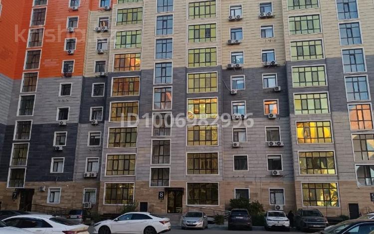 2-бөлмелі пәтер · 70 м² · 10/10 қабат, Нұрсая ш/а., Абулхайыр хана 51а, бағасы: 270 000 ₸ в Атырау, мкр Нурсая — фото 35