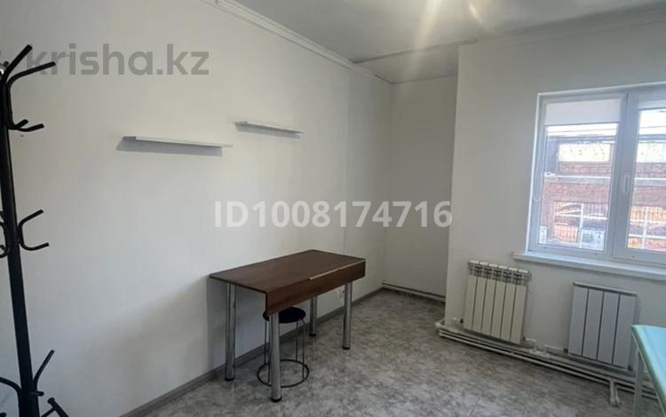 Свободное назначение · 12 м² за 50 000 ₸ в Актобе, Сазда-2  — фото 2