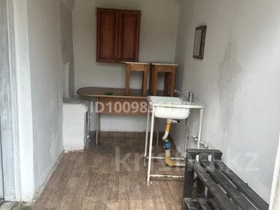 Часть дома · 1 комната · 10 м² · 10 сот., мкр Кайрат 95 — Түркестан 95 за 60 000 ₸ в Алматы, Турксибский р-н