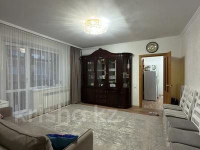 4-бөлмелі пәтер · 75.2 м² · 5/10 қабат, Гүлдер 2 ш/а., мкр Гульдер 2, Таттимбета 5, бағасы: 32 млн ₸ в Караганде, Казыбек би р-н