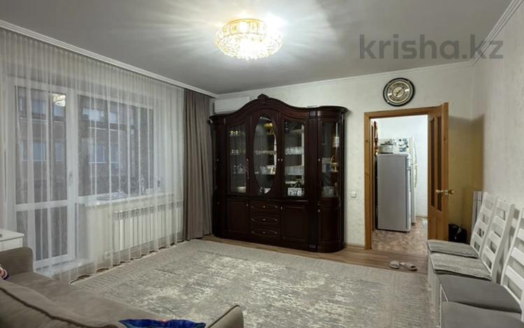 4-бөлмелі пәтер · 75.2 м² · 5/10 қабат, Гүлдер 2 ш/а., мкр Гульдер 2, Таттимбета 5, бағасы: 32 млн ₸ в Караганде, Казыбек би р-н — фото 2