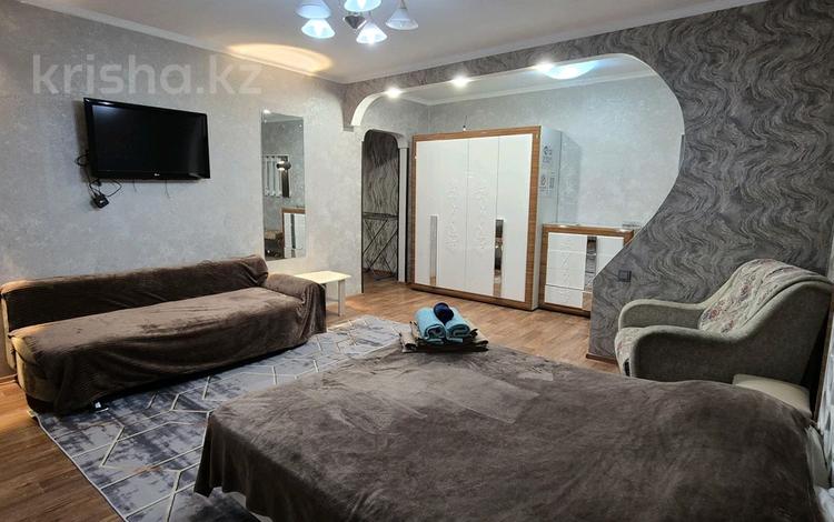 1-комнатная квартира · 41 м² · 8/10 этаж, Валиханова 129 — Головной каспи банк за 15 000 ₸ в Семее — фото 22