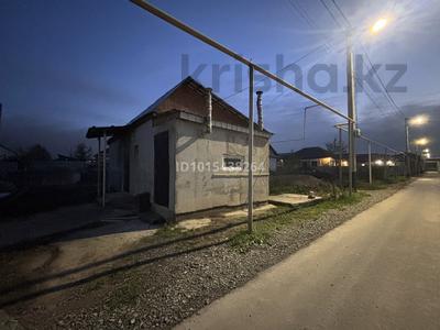 Отдельный дом · 2 комнаты · 70 м² · 5 сот., мкр Альмерек за 30 млн ₸ в Алматы, Турксибский р-н