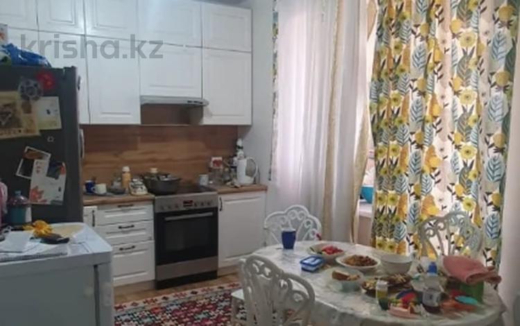 3-комнатная квартира · 70 м² · 3/8 этаж, Нажимеденова 37 — СРОЧНАЯ ПРОДАЖА ‼️ за ~ 34 млн ₸ в Астане, Сарайшык р-н — фото 2