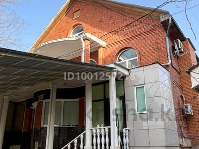 Свободное назначение, офисы, магазины и бутики, бани, гостиницы и зоны отдыха, медцентры и аптеки, образование · 750 м² за 120 млн 〒 в Атырау