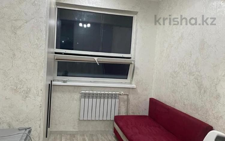 1-комнатная квартира · 18 м² · 5/10 этаж, мкр Аксай-3А 90 за 16 млн ₸ в Алматы, Ауэзовский р-н — фото 3