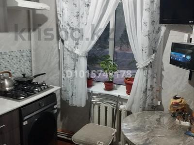3-комнатная квартира · 63.3 м² · 2/5 этаж, 3 микрорайон 8 — Магазин Дамир за 20 млн ₸ в Байкент