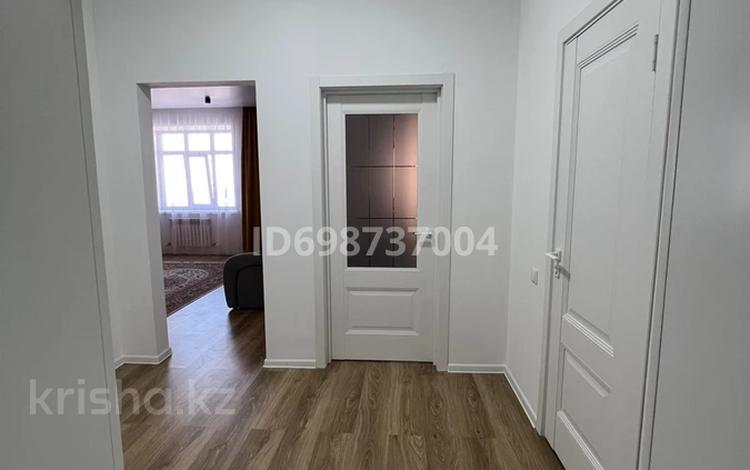 2-комнатная квартира · 57 м² · 7/9 этаж, Ашимова — Ашимова - Габдуллина за 250 000 ₸ в Кокшетау — фото 2