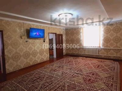 Отдельный дом • 7 комнат • 258 м² • 6 сот., Өтеген Жаленов 20 за 15 млн 〒 в Шиели