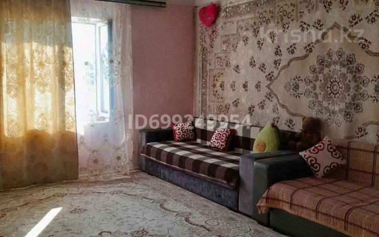 Отдельный дом · 1 комната · 38 м² · 10 сот., Валиханова 38 — Рядом находится магазин Рахат, Алтын орда, воскресный рынок. за 5 млн 〒 в Акколе — фото 2