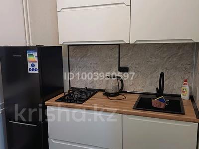 1-комнатная квартира · 30 м² · 1/5 этаж, 10 микрорайон 12 — Возле гостиницы ренко за 15 млн 〒 в Аксае