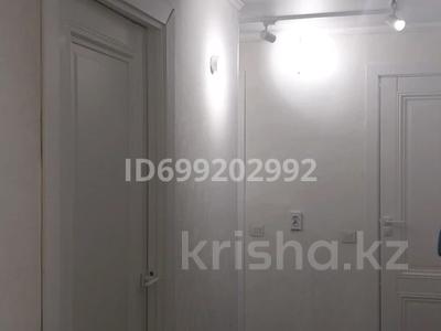 2-бөлмелі пәтер · 48 м² · 8/10 қабат, Шакарима 1 — В центре города ,напротив диагностиче кого центра,внизу ресторан ЛОФТ, бағасы: 23 млн ₸ в Семее