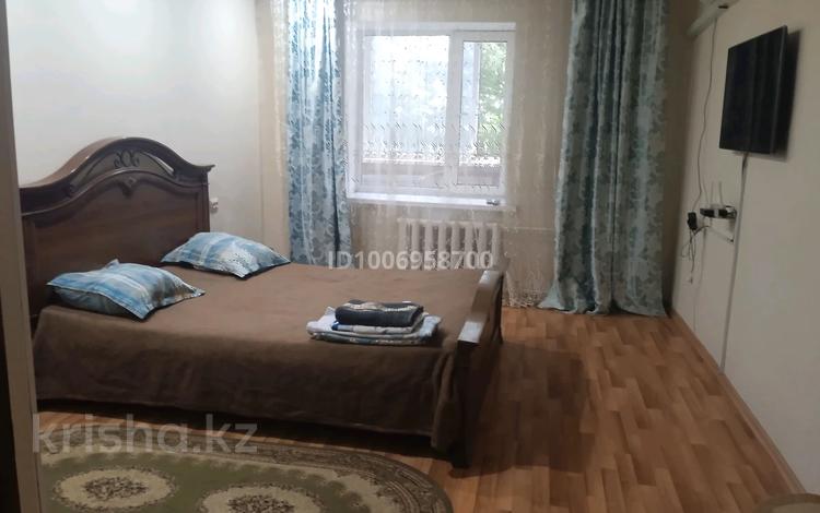 1-комнатная квартира · 40 м² · 4/5 этаж, мкр 4 7 за 1 500 ₸ в Уральске — фото 2