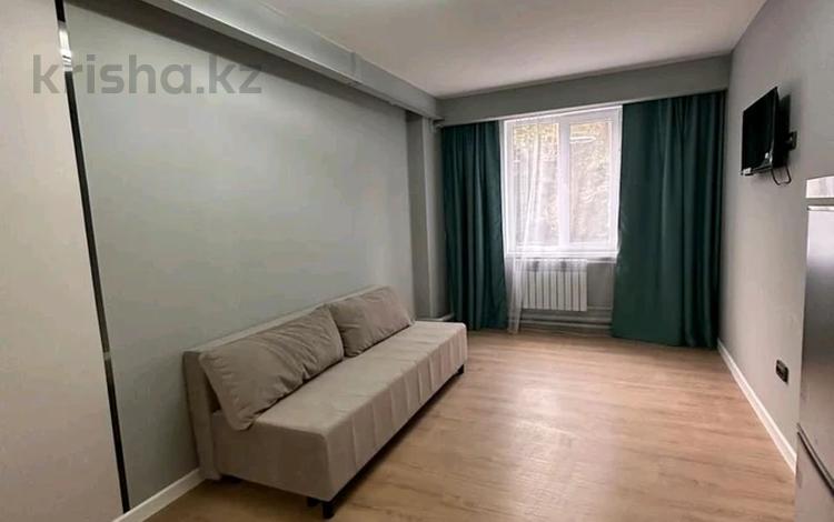 1-комнатная квартира, 95 м², 2/4 этаж посуточно, Гагарина 16 за 8 000 〒 в Жезказгане — фото 2