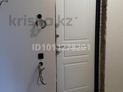 3-бөлмелі пәтер · 102.2 м² · 5/10 қабат, Гүлдер 3 ш/а., Микрорайон Гульдер-1 3а — Норма, школа 101, детские сады: Лесок, Малинка, Балақай, Тілек, бағасы: 57 млн ₸ в Караганде, Казыбек би р-н