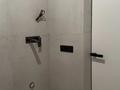 3-бөлмелі пәтер · 102.2 м² · 5/10 қабат, Гүлдер 3 ш/а., Микрорайон Гульдер-1 3а — Норма, школа 101, детские сады: Лесок, Малинка, Балақай, Тілек, бағасы: 57 млн ₸ в Караганде, Казыбек би р-н — фото 73