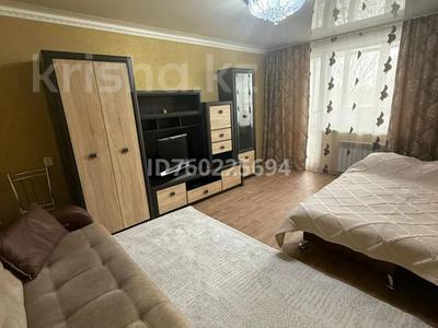 1-бөлмелі пәтер · 40 м² · 4/9 қабат, Сатпаева — Сатпаева Утепова, бағасы: 10 000 ₸ в Усть-Каменогорске
