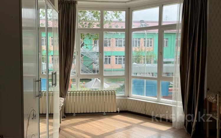 3-комнатная квартира · 95.2 м² · 2/5 этаж, Думан-2 за 64 млн ₸ в Алматы, Медеуский р-н — фото 9