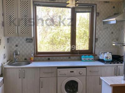 Продажа квартир в Шымкенте: 3-комнатная квартира · 59.5 м² · 4/5 этаж, 16-й микрорайон, 16-й микрорайон 5 — Недалеко коктем базар за 25 млн 〒 3-комнатная квартира · 59.5 м² · 4/5 этаж, 16-й микрорайон, 16-й микрорайон 5 — Недалеко коктем базар за 25 млн 〒 в Шымкенте, Аль-Фарабийский р-н