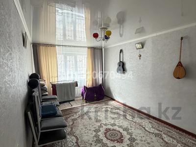 3-комнатная квартира · 68 м² · 1/5 этаж, Майкудук, Мкр Восток-2 9 за 19 млн ₸ в Караганде, Алихана Бокейханова р-н