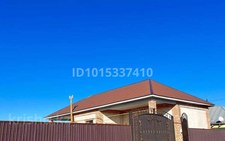 Отдельный дом · 3 комнаты · 70 м² · 10 сот., Переулок Жахаева 17 — Тауықбаз жаны за 80 000 ₸ в  — фото 2