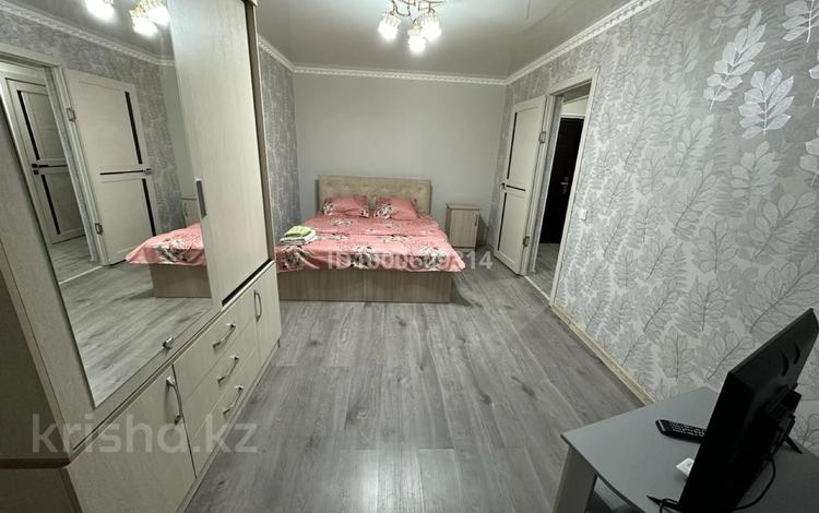 1-комнатная квартира · 40 м² · 1/4 этаж, Айбергенова за 1 500 ₸ в Шымкенте, Аль-Фарабийский р-н — фото 2