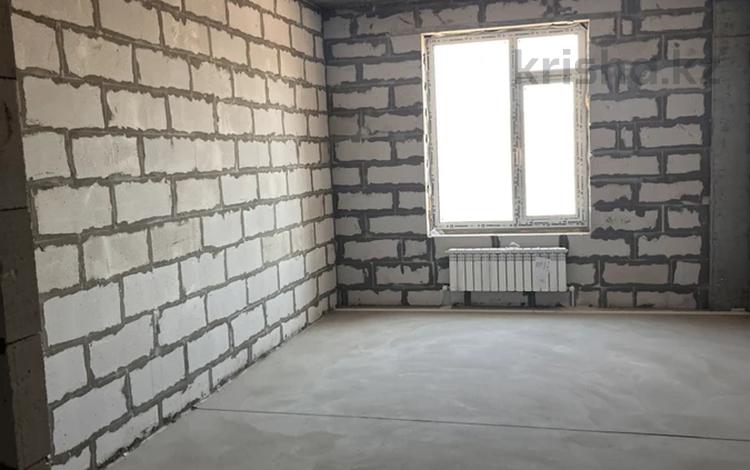 2-бөлмелі пәтер · 86 м² · 3/5 қабат, Абулхайр-хана 56/6, бағасы: 33.5 млн ₸ в Атырау — фото 2