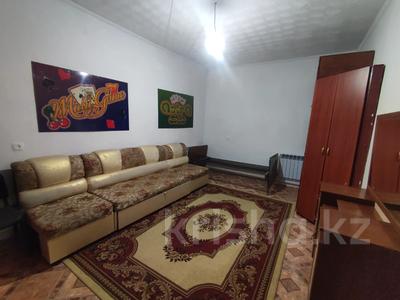 2-комнатный дом помесячно, 30 м², мкр Акбулак за 150 000 〒 в Алматы, Алатауский р-н