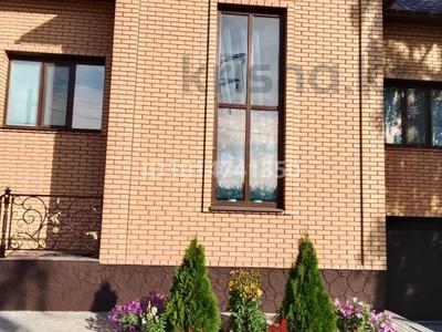 Отдельный дом · 6 комнат · 280 м² · 9 сот., Рябинка 50 за 60 млн ₸ в Уральске