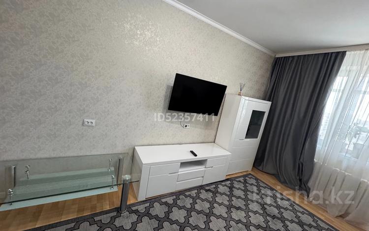 2-бөлмелі пәтер · 75 м² · 11/12 қабат, Сейфуллина 9/1, бағасы: 18 000 ₸ в Астане, Сарыарка р-н — фото 21