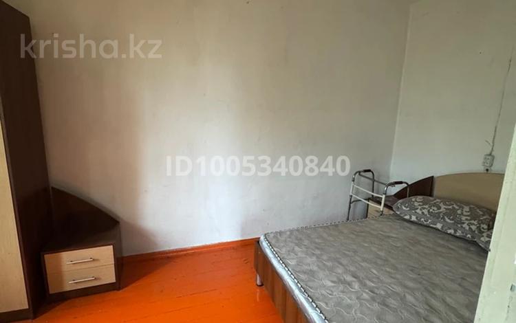 2-комнатная квартира · 40 м² · 1/2 этаж, Правды 12 — Школа 13 за 90 000 ₸ в Усть-Каменогорске, Ульбинский — фото 2