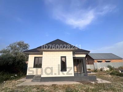 Отдельный дом · 3 комнаты · 69.5 м² · 4 сот., Құрманғазы 853 — Рядом новой школы за 19.5 млн ₸ в Жаналык (Талгарский район)