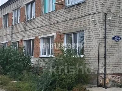 2-бөлмелі пәтер · 40 м², 1 линия 3-А — Декоративная, бағасы: 6 млн ₸ в Семее