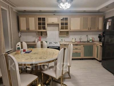 3-комнатная квартира · 80 м² · 2/5 этаж, Кабанбай батыра 99 за 300 000 ₸ в Усть-Каменогорске