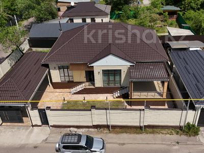 Отдельный дом · 4 комнаты · 190 м² · 5.7 сот., мкр Калкаман-2, Ашимова — Абая - станция метро Калкаман - Almaty International School - школа 206 - НИШ за 133 млн ₸ в Алматы, Наурызбайский р-н