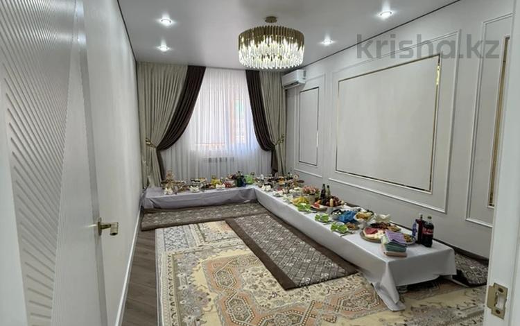 3-бөлмелі пәтер · 95 м² · 5/10 қабат, 16-ш/а. 15 участок, бағасы: 28 млн ₸ в Актау, 16-й мкр  — фото 2